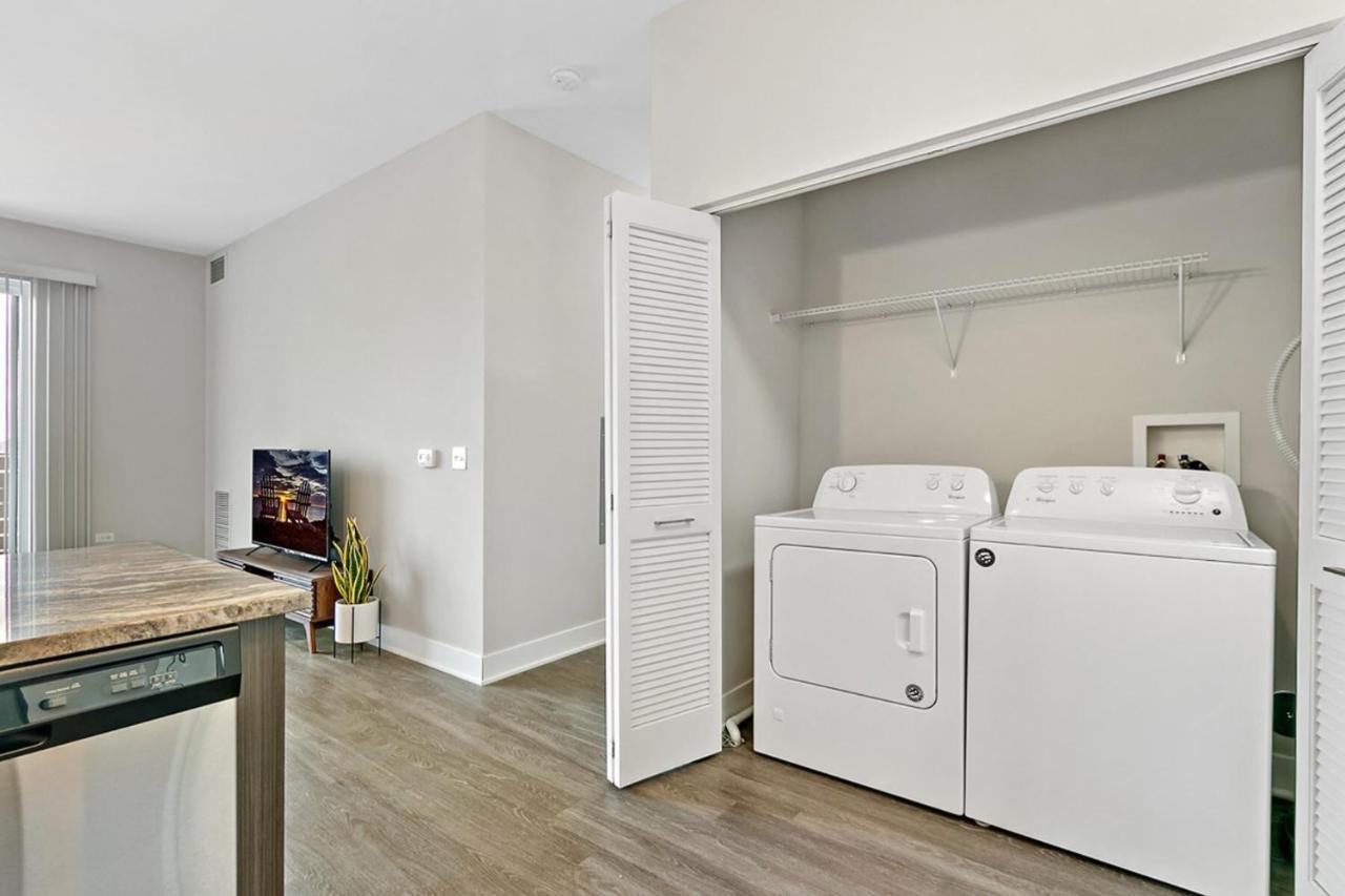 Ferienwohnung Bright & Comfortable Oakbrook 2Br Apt Free Parking - Ob 1 Oakbrook Terrace Exterior foto